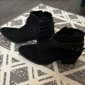 LC Lauren Conrad Black Ankle Booties